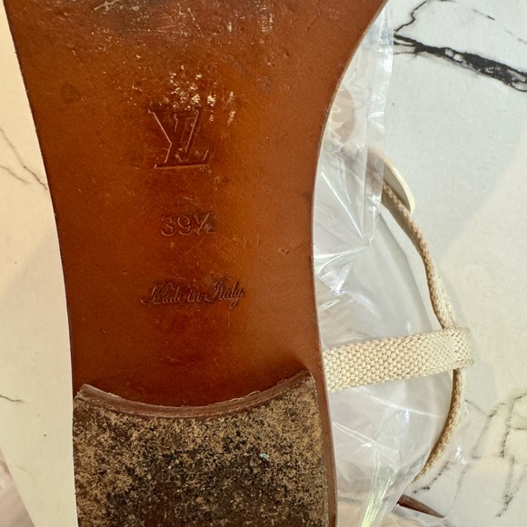 LOUIS VUITTON gold and white coin sandals. - Picture 5 of 5